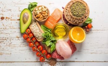 Dott. Anna Ferrari Dietetica e Nutrizione