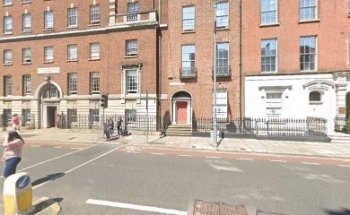 Wendy Mannion, Master Practitioner of Reflexology (MNRRI), Nutritionist & Health Coach.