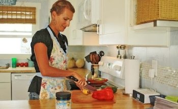 Sunshine Wellness (Betsy Markle RD)